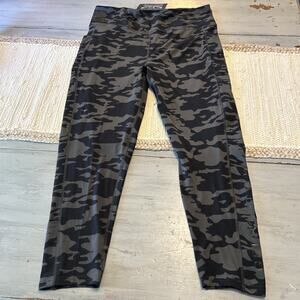 NWT Grunt Style Black Gray Camo Camouflage Tactical Leggings Women's Sz 3XL